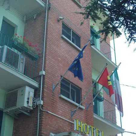 Tuscolano 2* Bologne