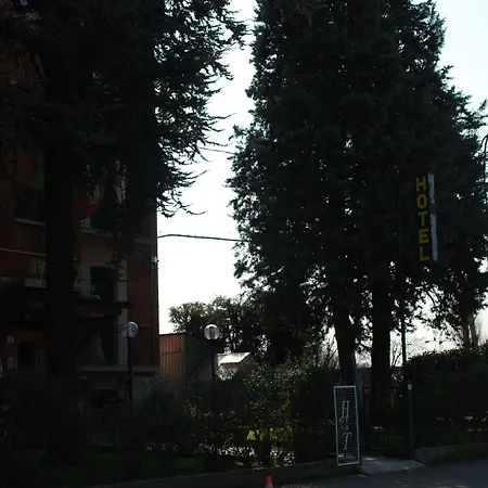 Hotel Tuscolano 2*