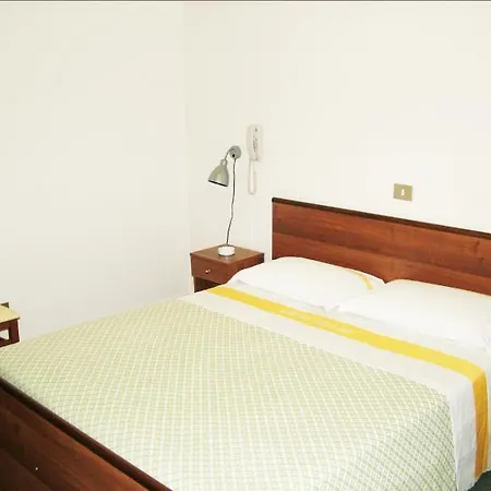 Szálloda Tuscolano Bologna