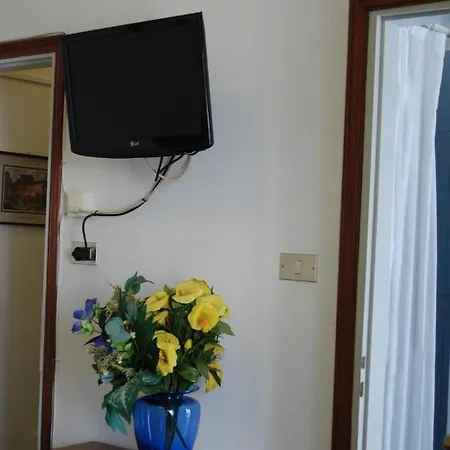 Otel Tuscolano Bolonya