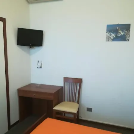 酒店 图斯克拉诺酒店 2*